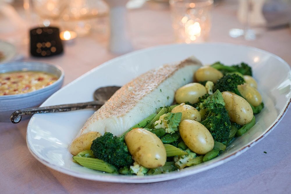 Oven-baked Halibut with apple butter sauce