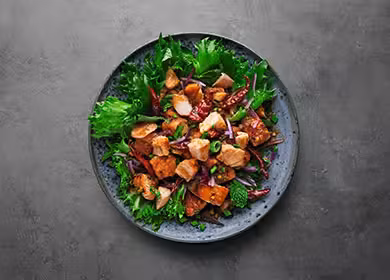 Spicy salad with Norwegian salmon