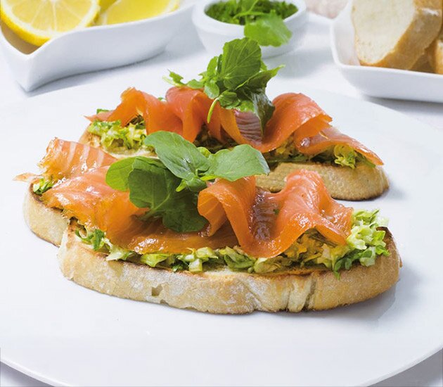 Toast with Smoked Norwegian Salmon, Lettuce and Watercress